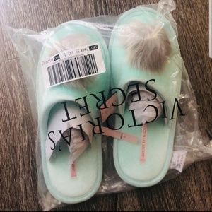 Victoria secret pompom slippers.  NWT